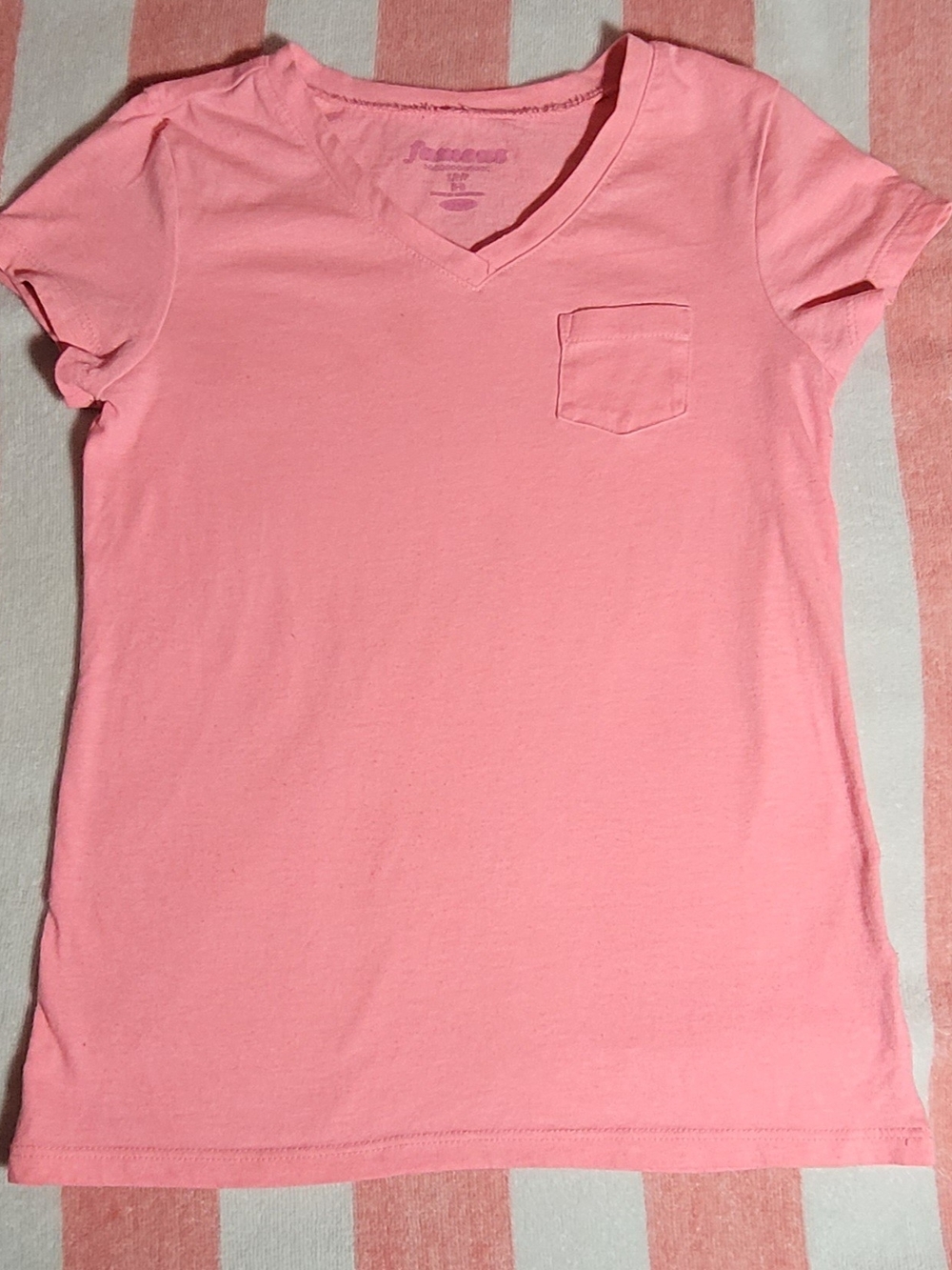 Old Navy Girls' Short-Sleeve V-Neck Pocket Tee - Light Pink Size 6/7